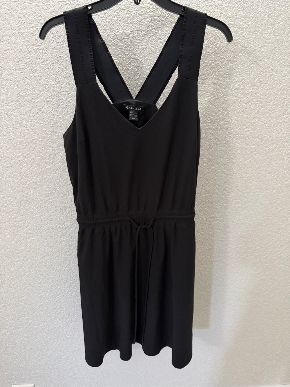 Athleta Women’s Black Athletic Dress M Drawstring Waist Racerback side pockets